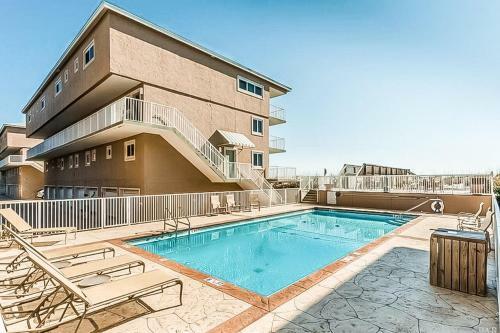Starboard Village #524