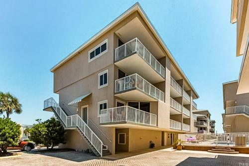 Starboard Village #524