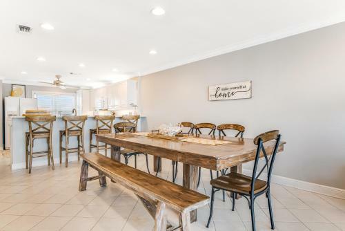 Big O Beach - White Sands Townhomes
