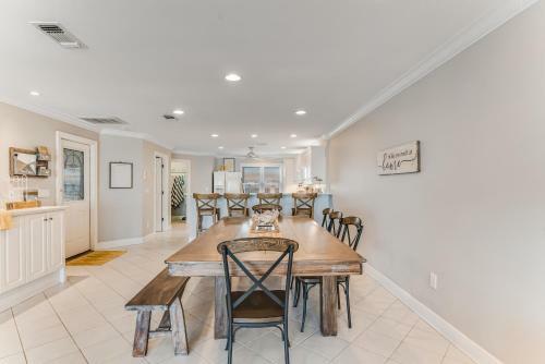Big O Beach - White Sands Townhomes