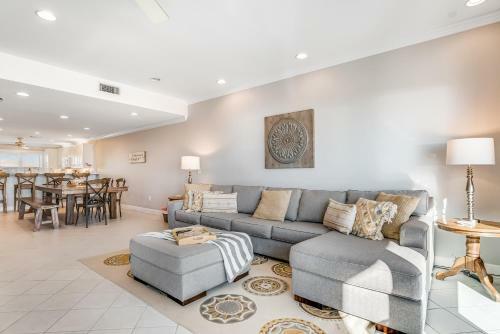 Big O Beach - White Sands Townhomes