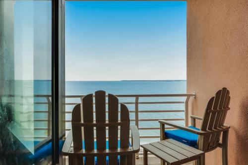 Palm Beach Club 2-226