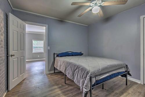 Cozy Pensacola Duplex About 3 Mi To Beach And Park