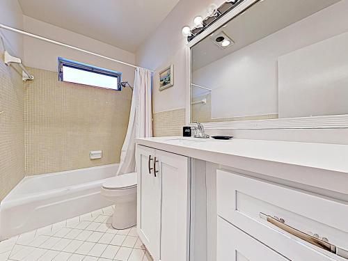 New Listing! Coastal Apartment With Pool & Patio Home