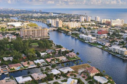 New Listing! Coastal Apartment With Pool & Patio Home