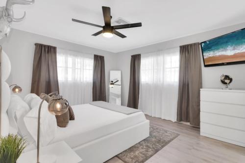 Recently Renovated! 2 2 Apartment - Unit #18a Apts