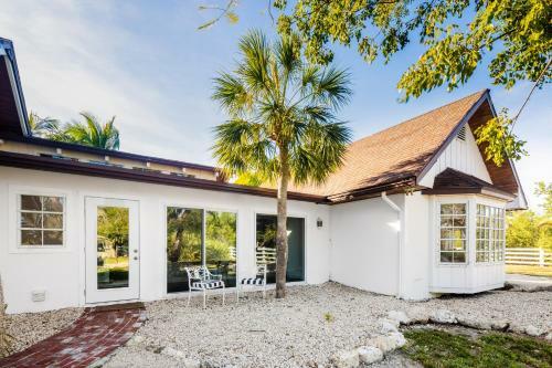 Pelico Palms - Villa