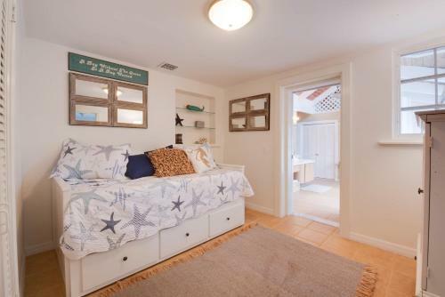 Pelico Palms - Villa & Treehouse