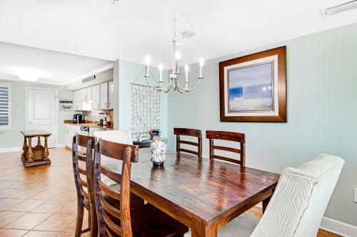 Perdido Towers - E102