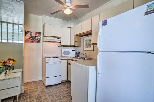 Apartamento Seaside Studio Escape With Direct Beach Access!