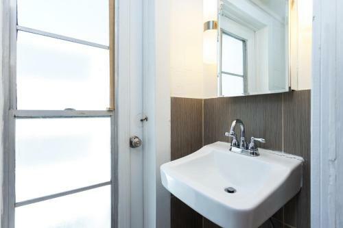 Seashell, 3 Bedrooms, Sleeps 6, Direct Ocean Front, Wifi