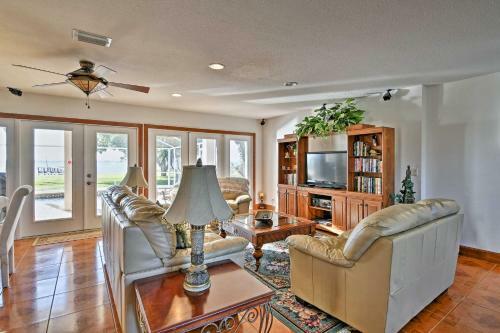 Punta Gorda Waterfront Home With Private Pool And Dock!