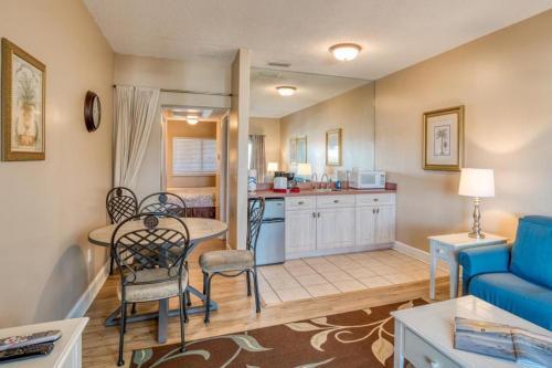 Posada Inn At Camachee Harbor View Suite 26