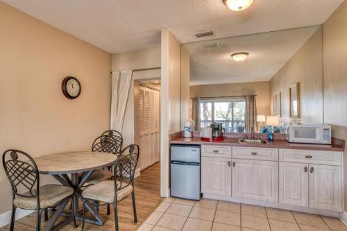 Posada Inn At Camachee Harbor View Suite 26