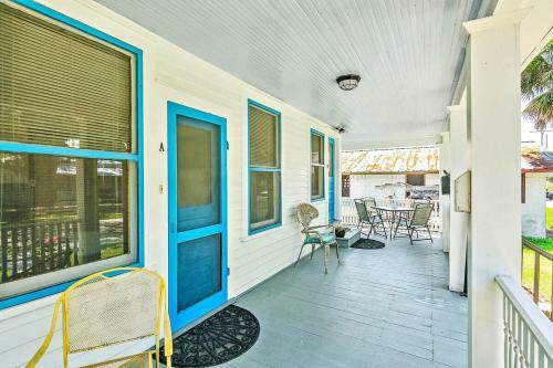 Charming Downtown Carriage Apartment