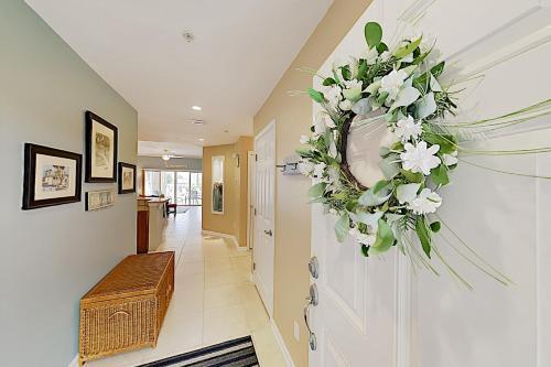 Apartamento Sunny Poolside Condo With Hot Tub & Beach Access Condo