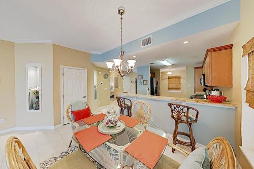Apartamento Sunny Poolside Condo With Hot Tub & Beach Access Condo