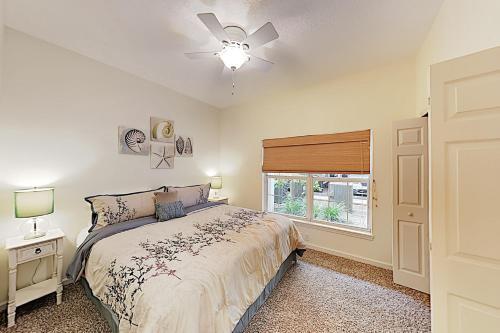 Apartamento Sunny Poolside Condo With Hot Tub & Beach Access Condo