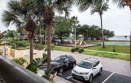 Apartamento Bay View, Studio206, Beach Steps Away! Pool+wifi