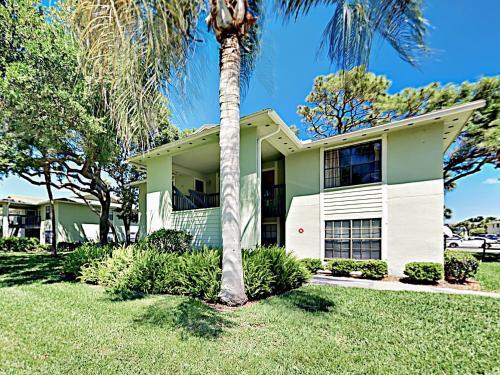 Apartamento Charming Condo With Pool - Walk To Beach & Pier Condo