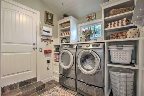 St Augustine Home With Patio - Walk To Beach