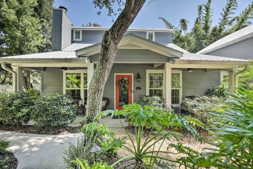 St Augustine Home With Patio - Walk To Beach