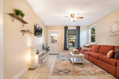 Heart Of Downtown St. Aug, Roomy Duplex, Walk Everywhere!
