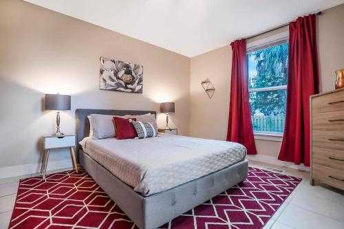 Heart Of Downtown St. Aug, Roomy Duplex, Walk Everywhere!
