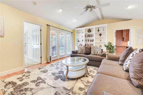 Ocean Escape, 3 Bedrooms, Pet Friendly, Private Pool, Wifi, Sleeps 6