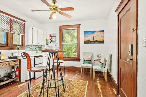 Apartamento Cozy Historic Suite - Steps To Everything Downtown