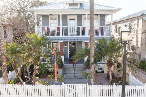 Hemingway House B&B Adults Only