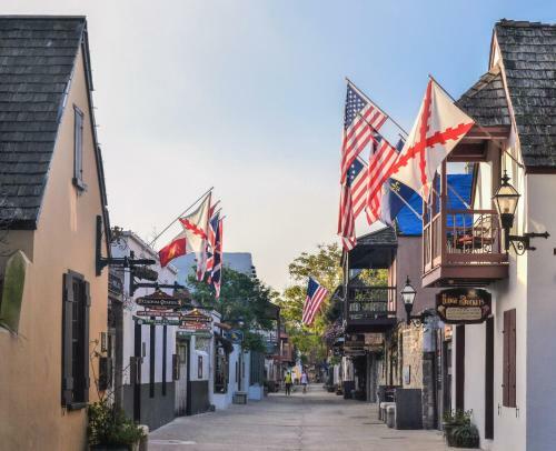 Sunset Charm In Downtown St Augustine