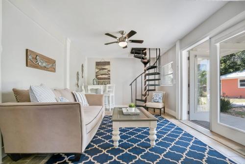 Blue Oasis, Canal Front Home With Dock, Fire Pit, Porches And Walk To Beach