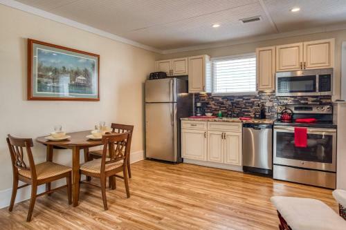 Orange Street Apartment