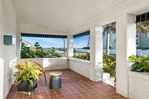 Beach Cottage! 100 Steps To The Sand, Pets Ok, Private Deck!