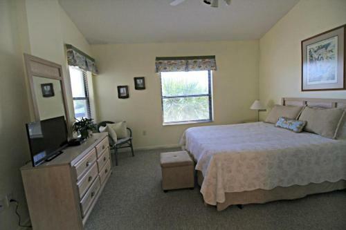 Ocean Village Club L35