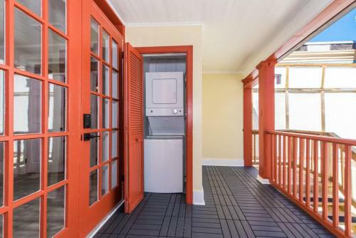 20 Hypolita - Luxury Downtown Apartment
