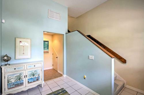 Bright St Augustine Home - Walk To Crescent Beach
