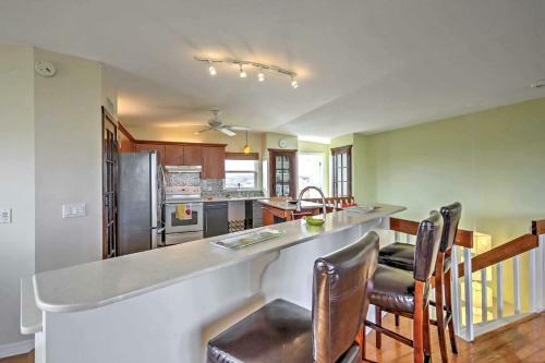 Bright St Augustine Home - Walk To Crescent Beach