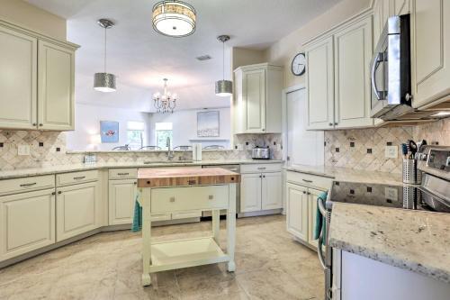 St Augustine Home With Pool, Walk To Beach!