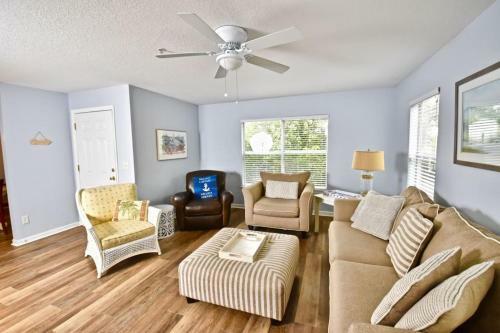 Apartamento Modern And Beachy Second Floor Walk To Beach