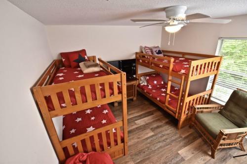 Apartamento Modern And Beachy Second Floor Walk To Beach