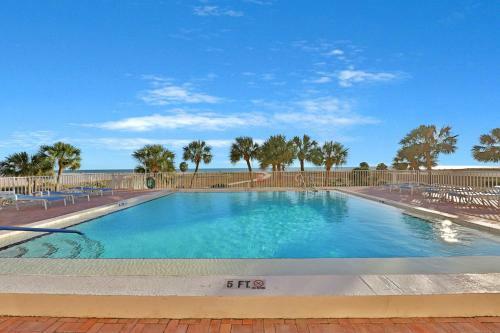 Treasure Sands - Gulf Blvd