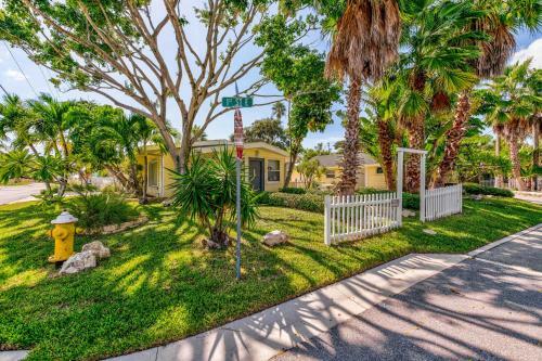 The Cottages At Madeira Beach/octopus