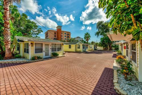The Cottages At Madeira Beach/octopus