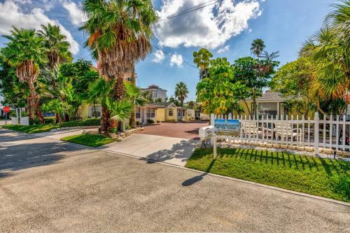 The Cottages At Madeira Beach/octopus
