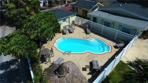 The Cottages At Madeira Beach/octopus