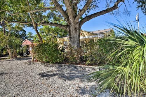 Treasure Island Bungalow- Walk To Gulf And Pier