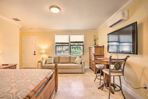 Apartamento St Augustine Studio Retreat - Walk To Beach!