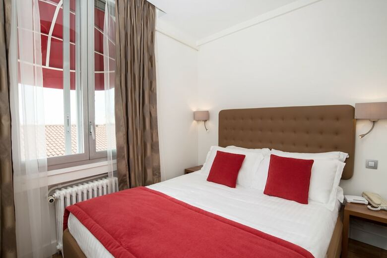 Hotel De France